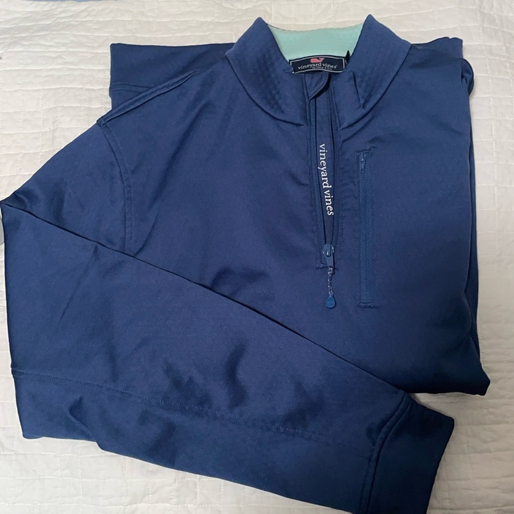 Vineyard Vines Men’s quarter zip pullover